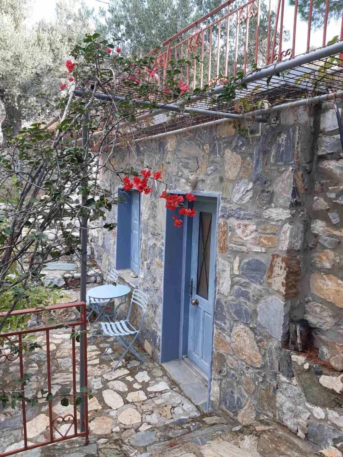 Δωμάτια Κόκκινος Πύργος Plomari Exterior photo