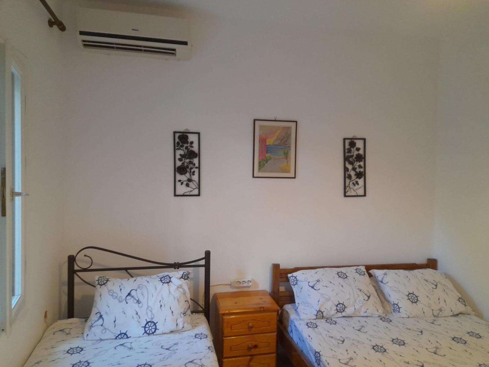 Δωμάτια Κόκκινος Πύργος Plomari Exterior photo