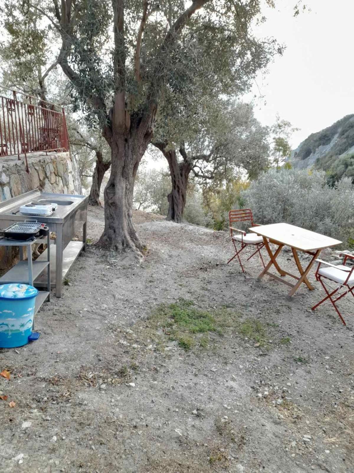 Δωμάτια Κόκκινος Πύργος Plomari Exterior photo